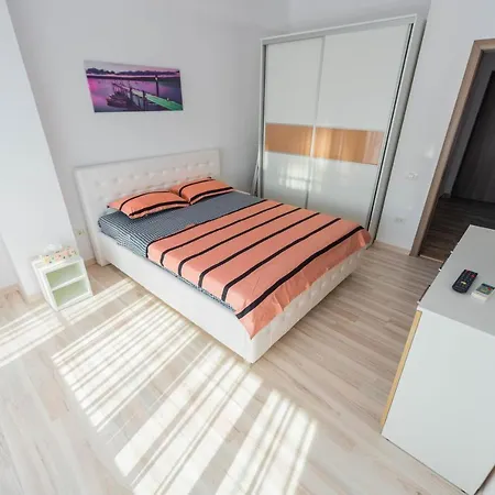 Fire Opal Appartement