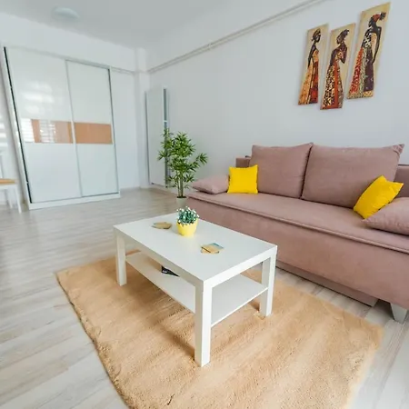 Fire Opal Apartment *